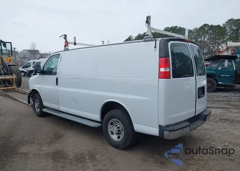 2020 Chevrolet Express Cargo Rwd 2500 Regular Wheelbase Wt z USA, uszkodzony, nr VIN 1GCWGAFG0L1215635